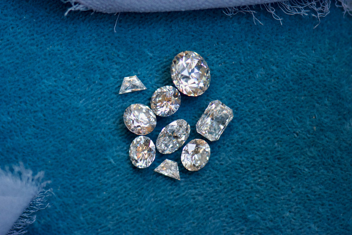 How to Choose a Diamond: Understanding Diamond Quality and the 4 C's