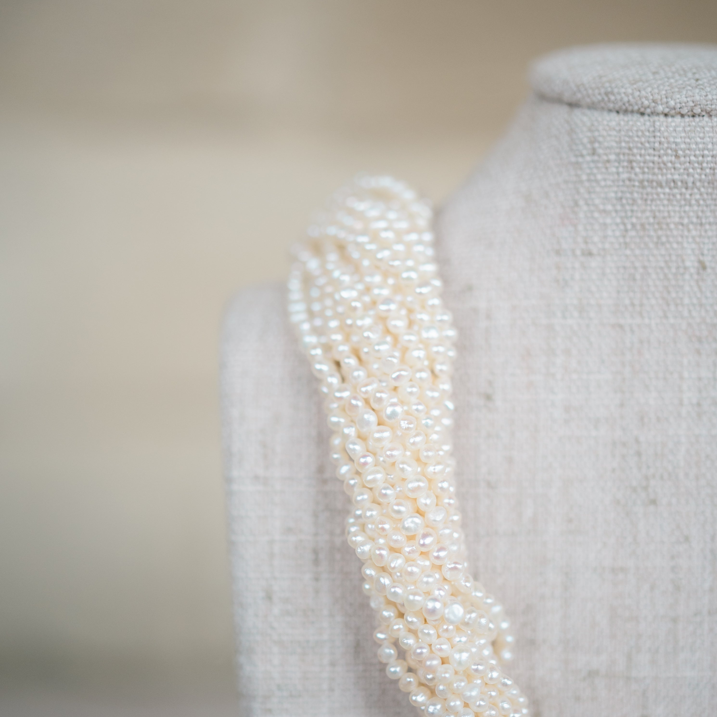 Vintage freshwater pearl necklace