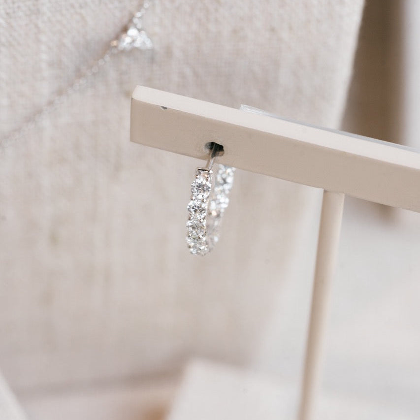 Dorothy Hoops, white gold