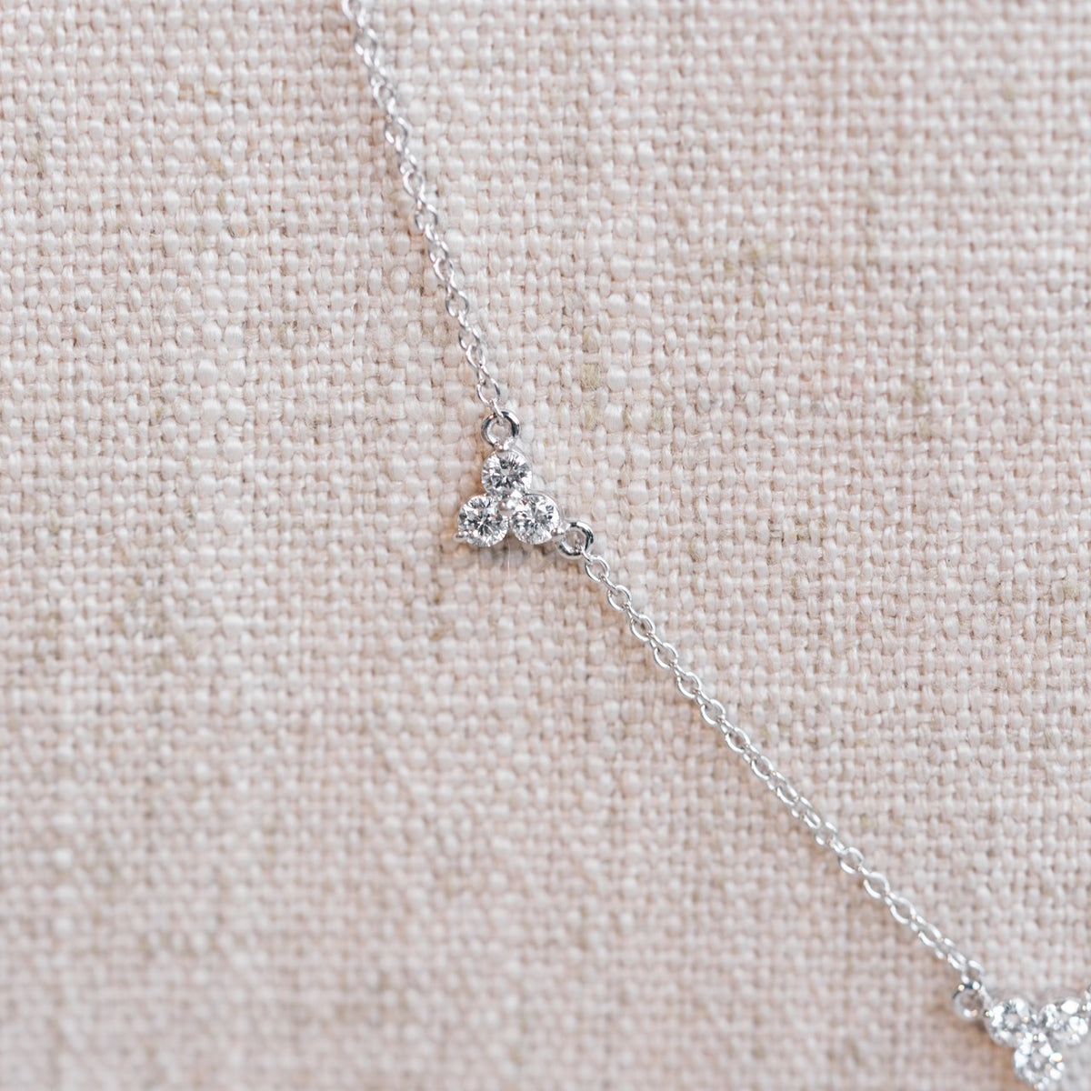 Kylie necklace white gold
