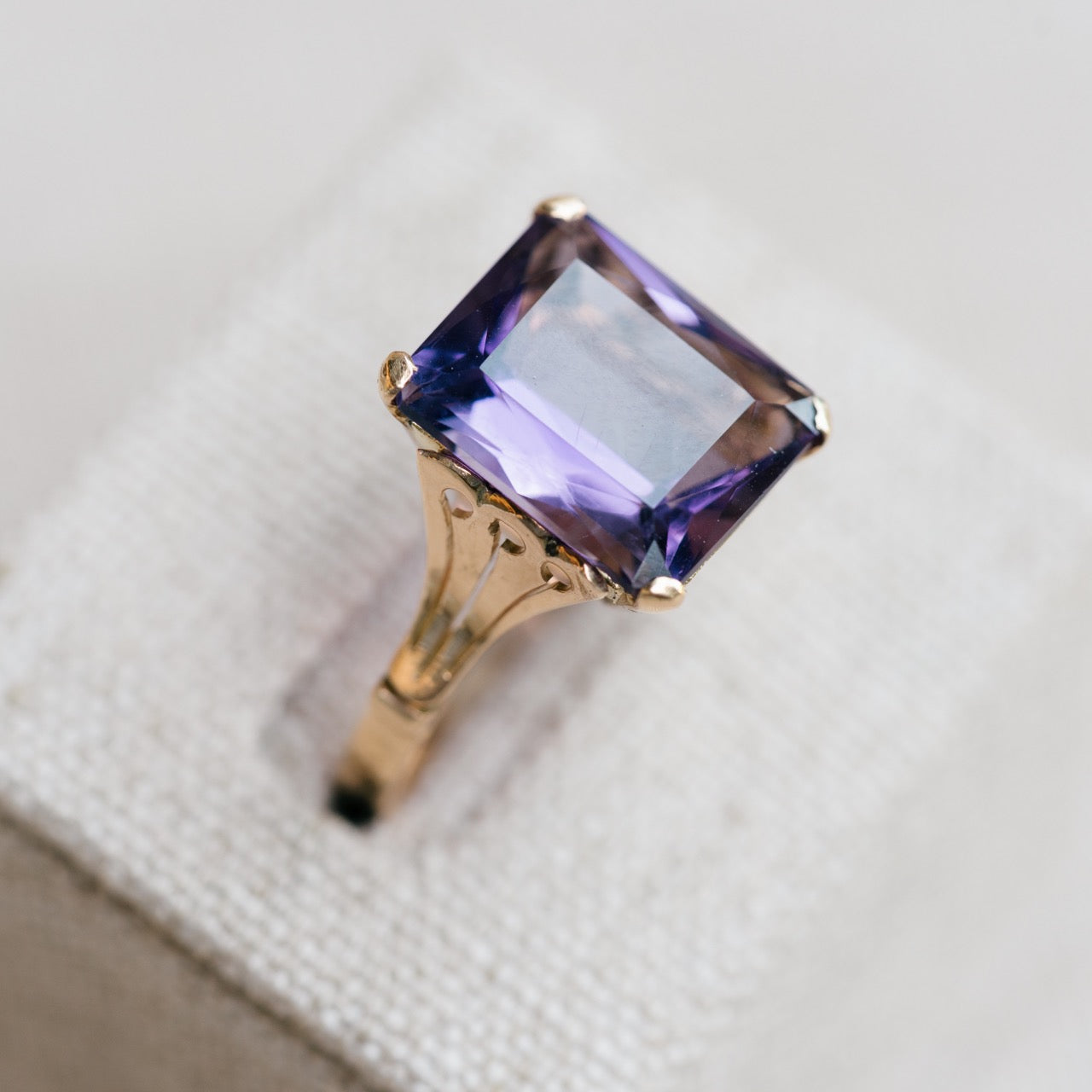 vintage amethyst ring