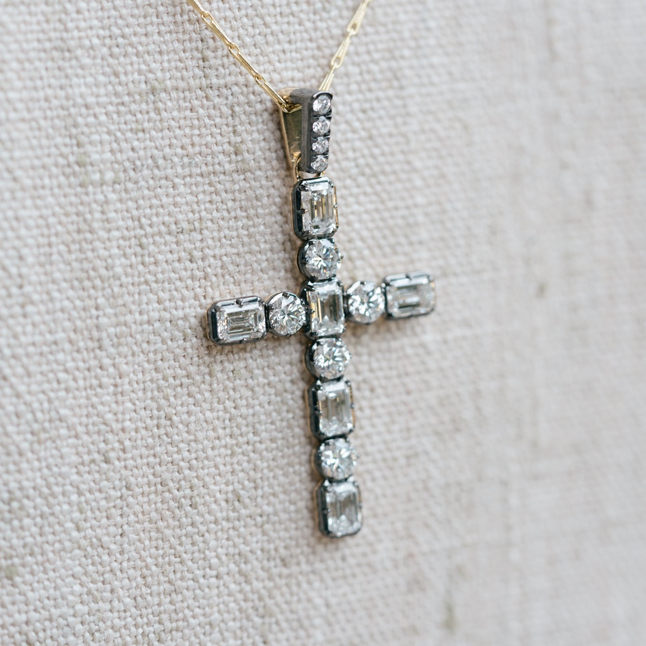 Georgian inspired diamond cross