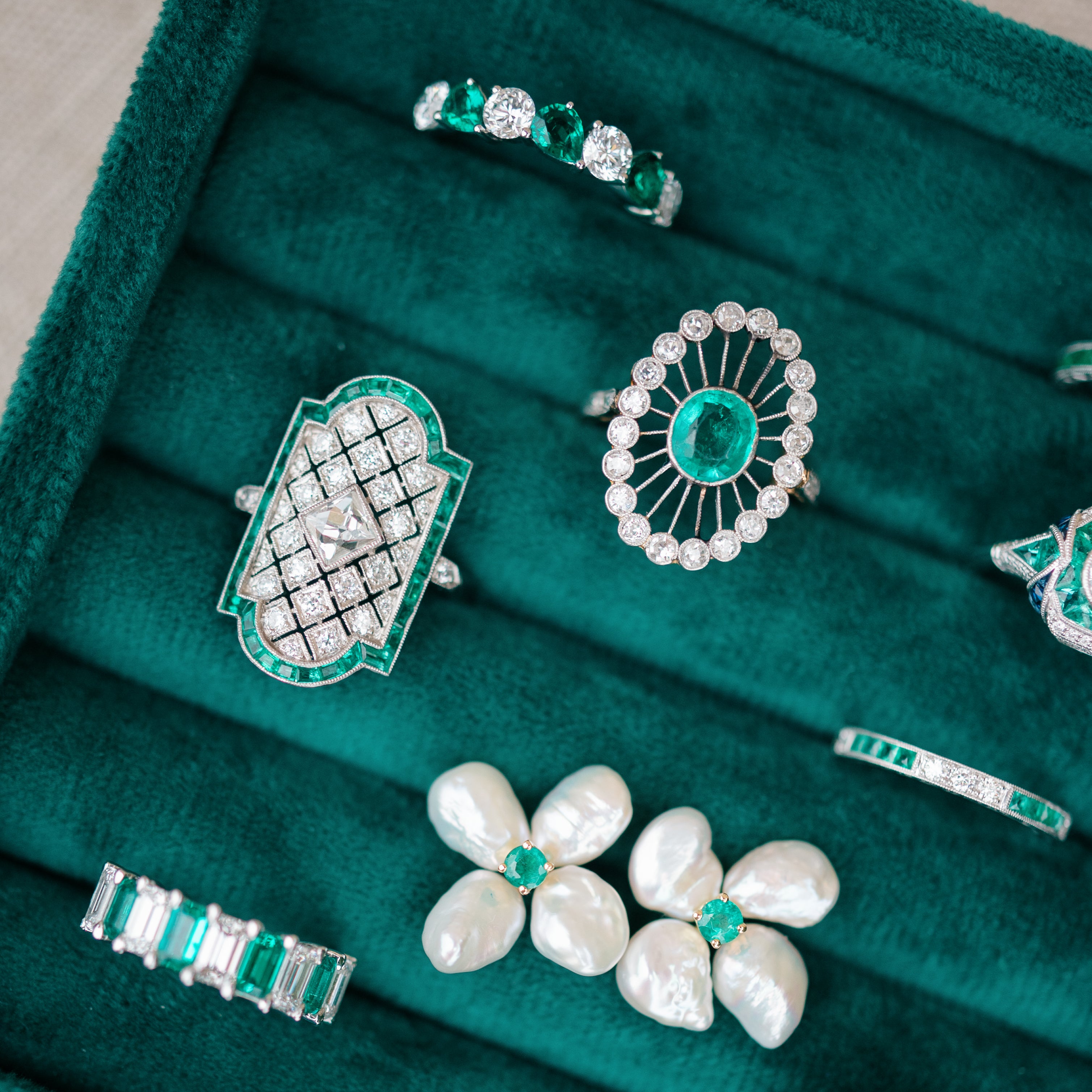 Columbian emerald and diamond ring