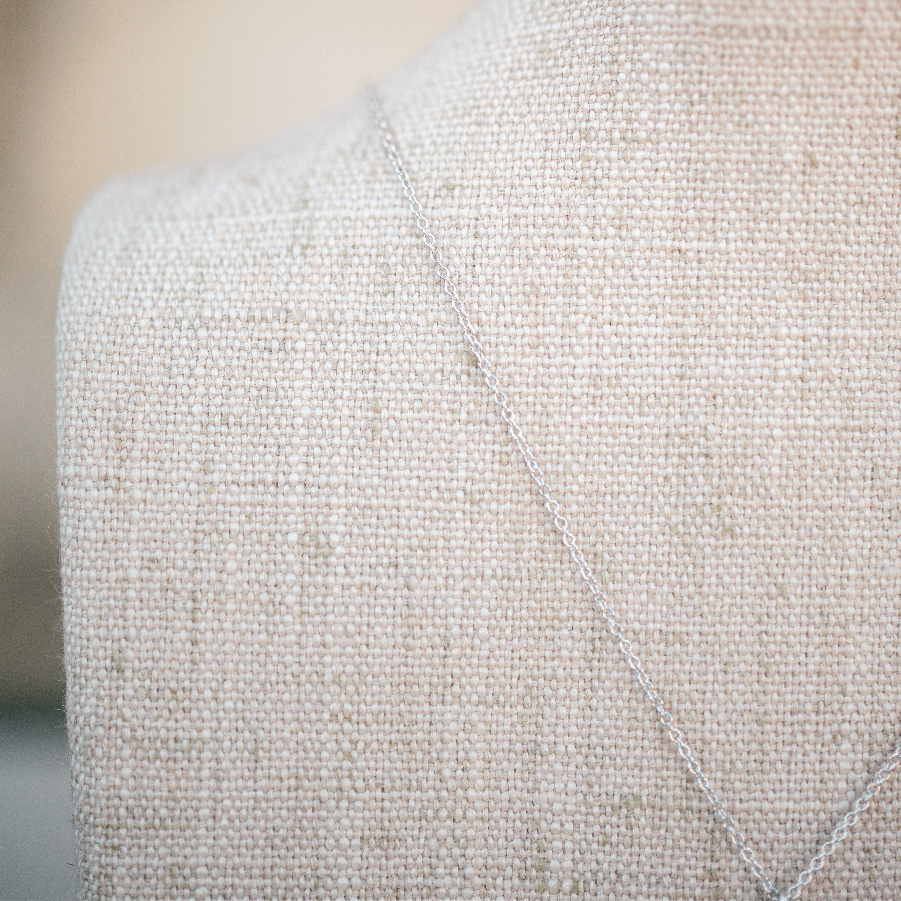 Julie necklace, white gold