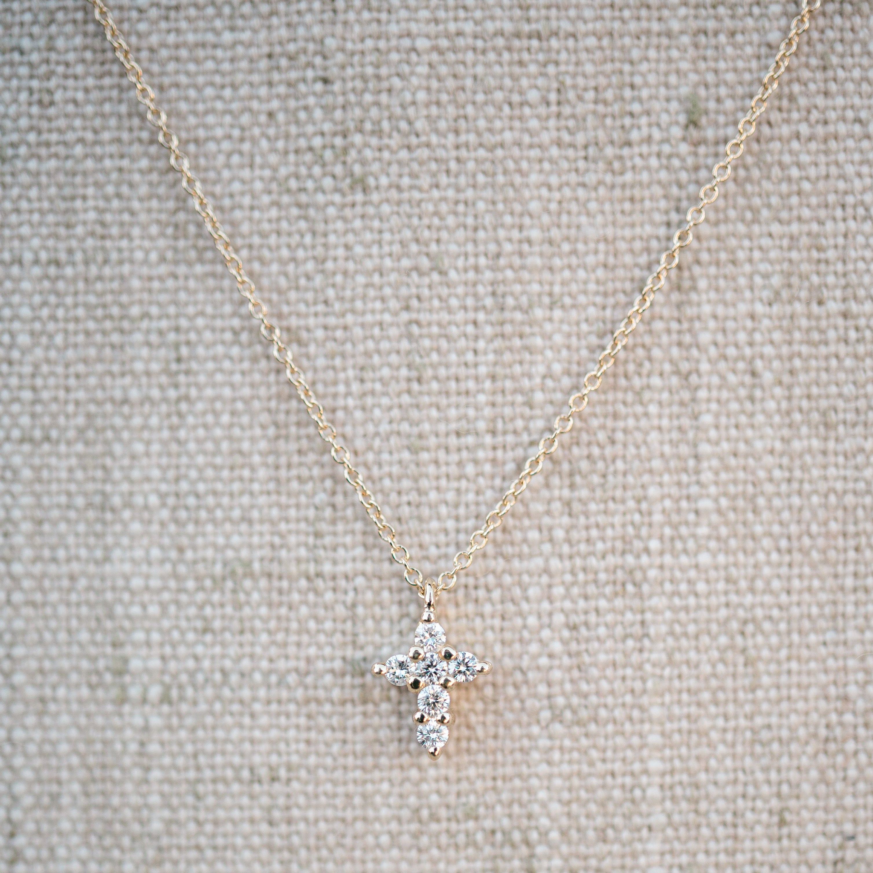 Julie necklace, yellow gold