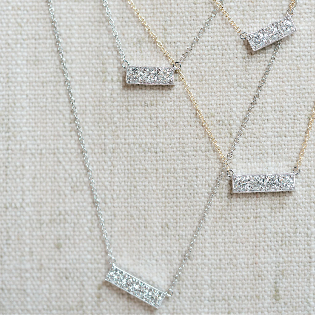 Stella necklace, white gold