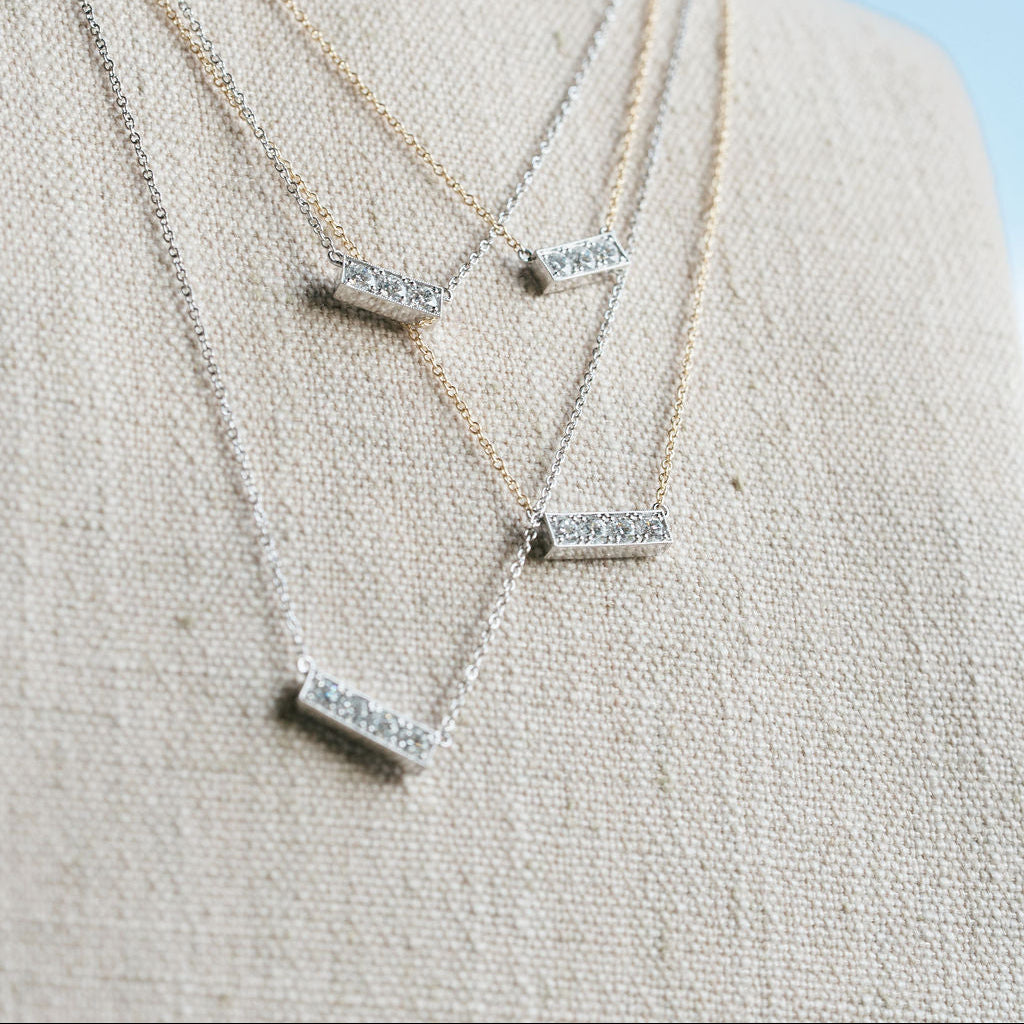 Stella necklace, white gold
