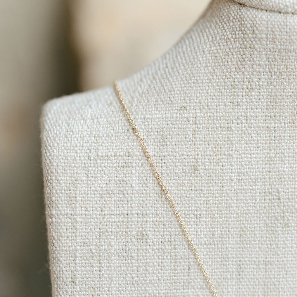 Stella necklace, yellow gold