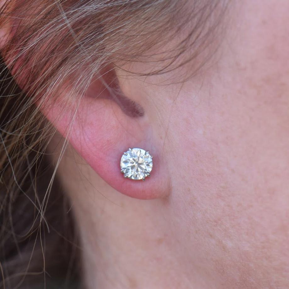 Double claw prong set lab grown diamond studs
