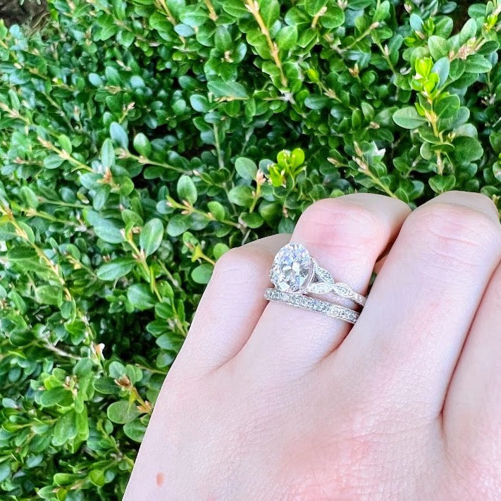 Oval Diamond Ring