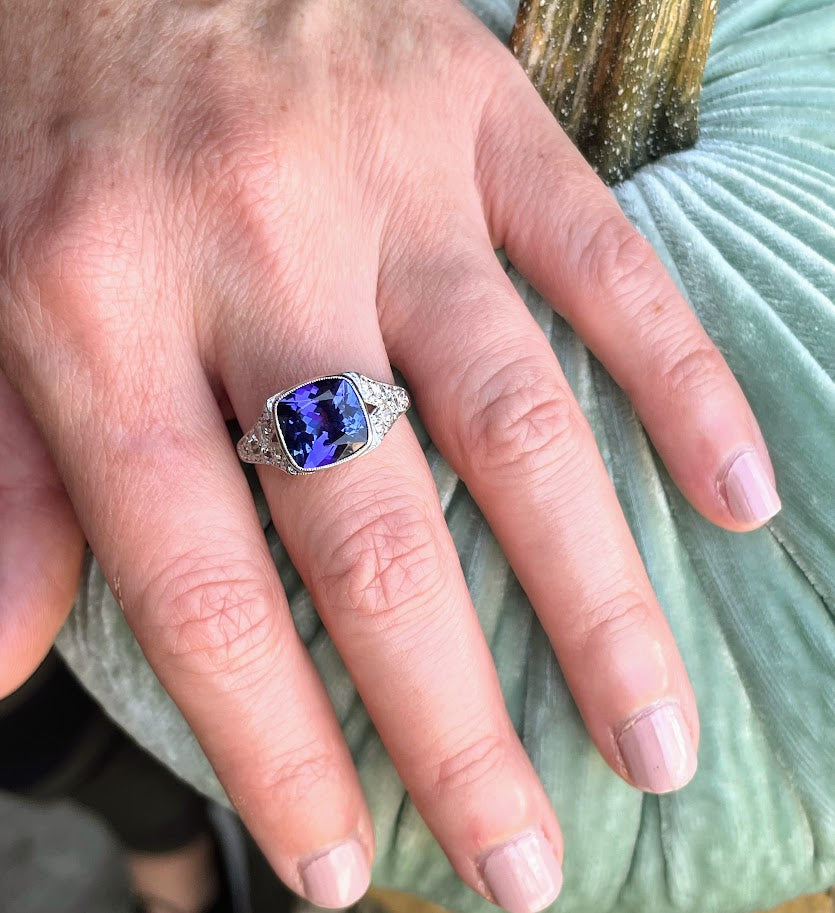 Tanzanite and Diamond Ring