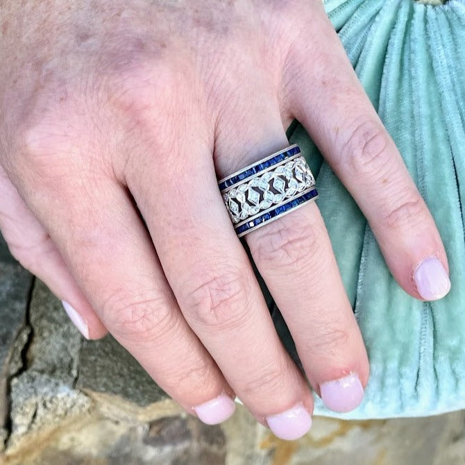 Diamond Scalloped Band