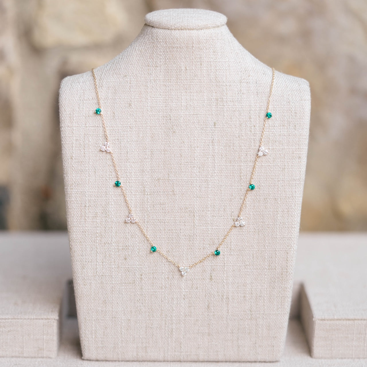 Lillian necklace, yellow gold