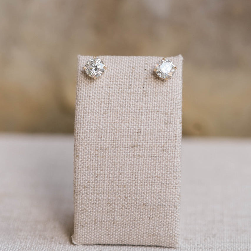diamond studs, yellow gold