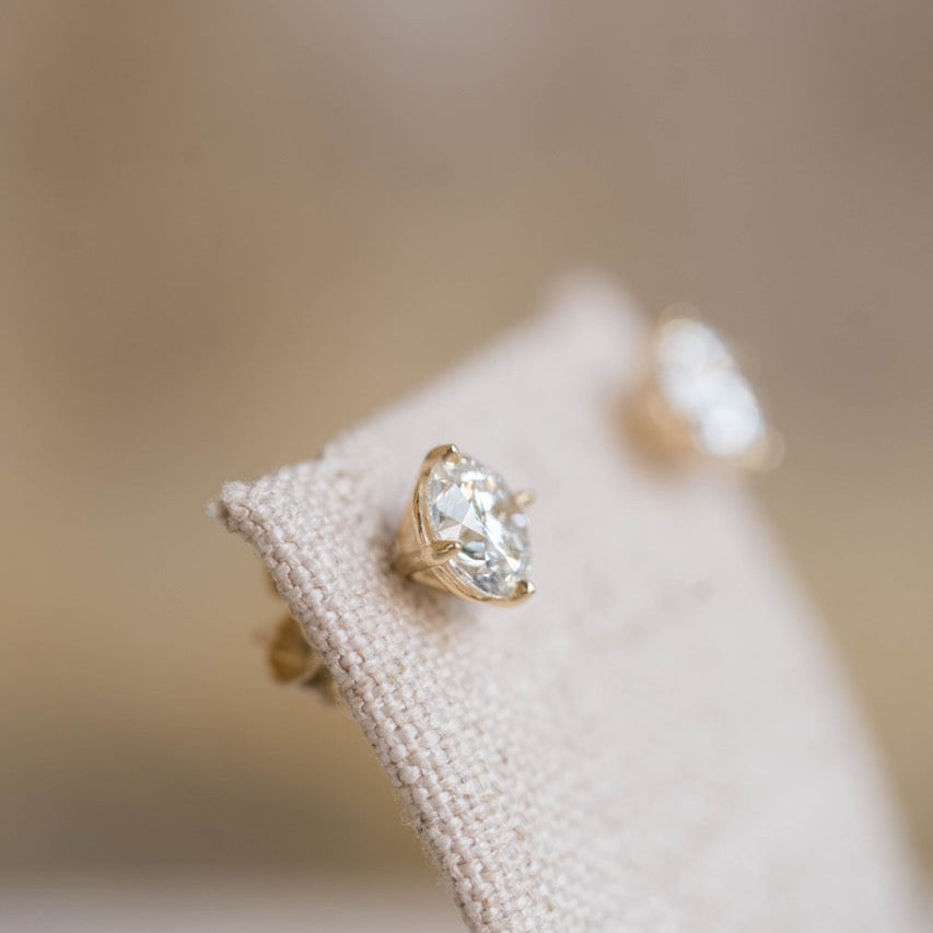 diamond studs, yellow gold
