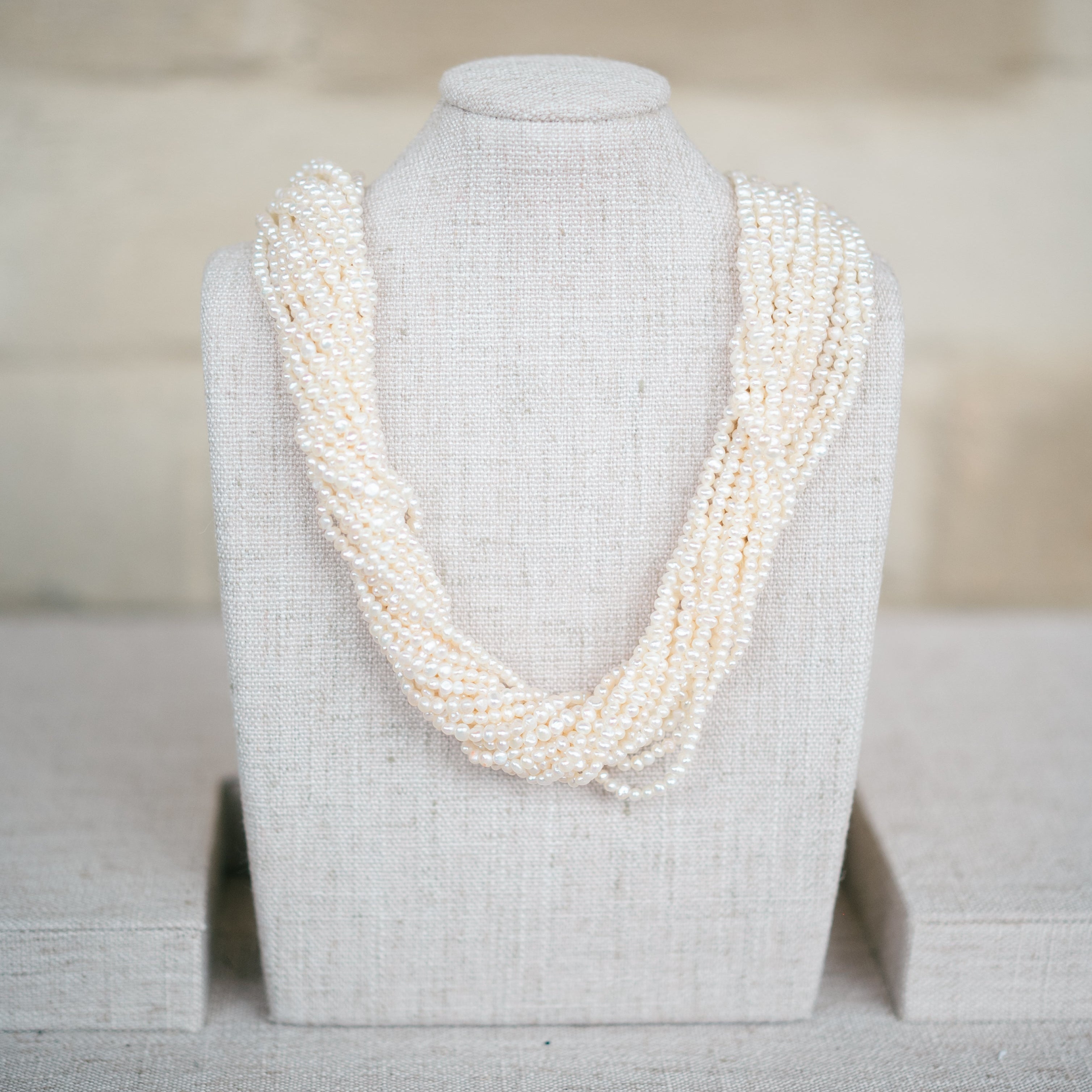 Vintage freshwater pearl necklace