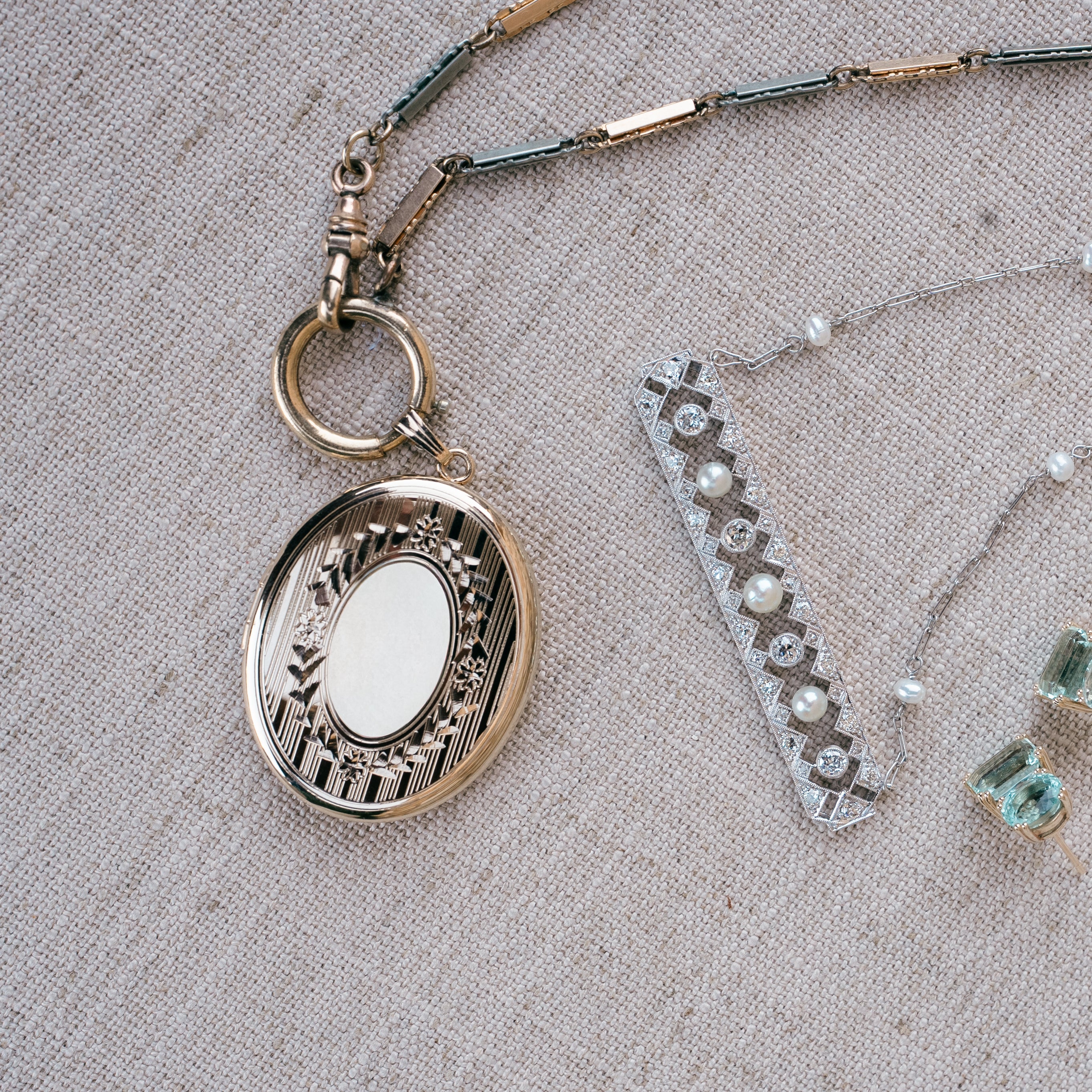 Victorian gold filled bar link chain and locket