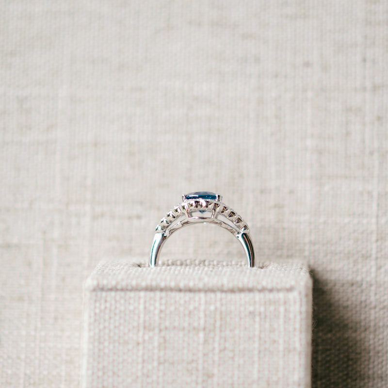 oval blue sapphire and diamond ring
