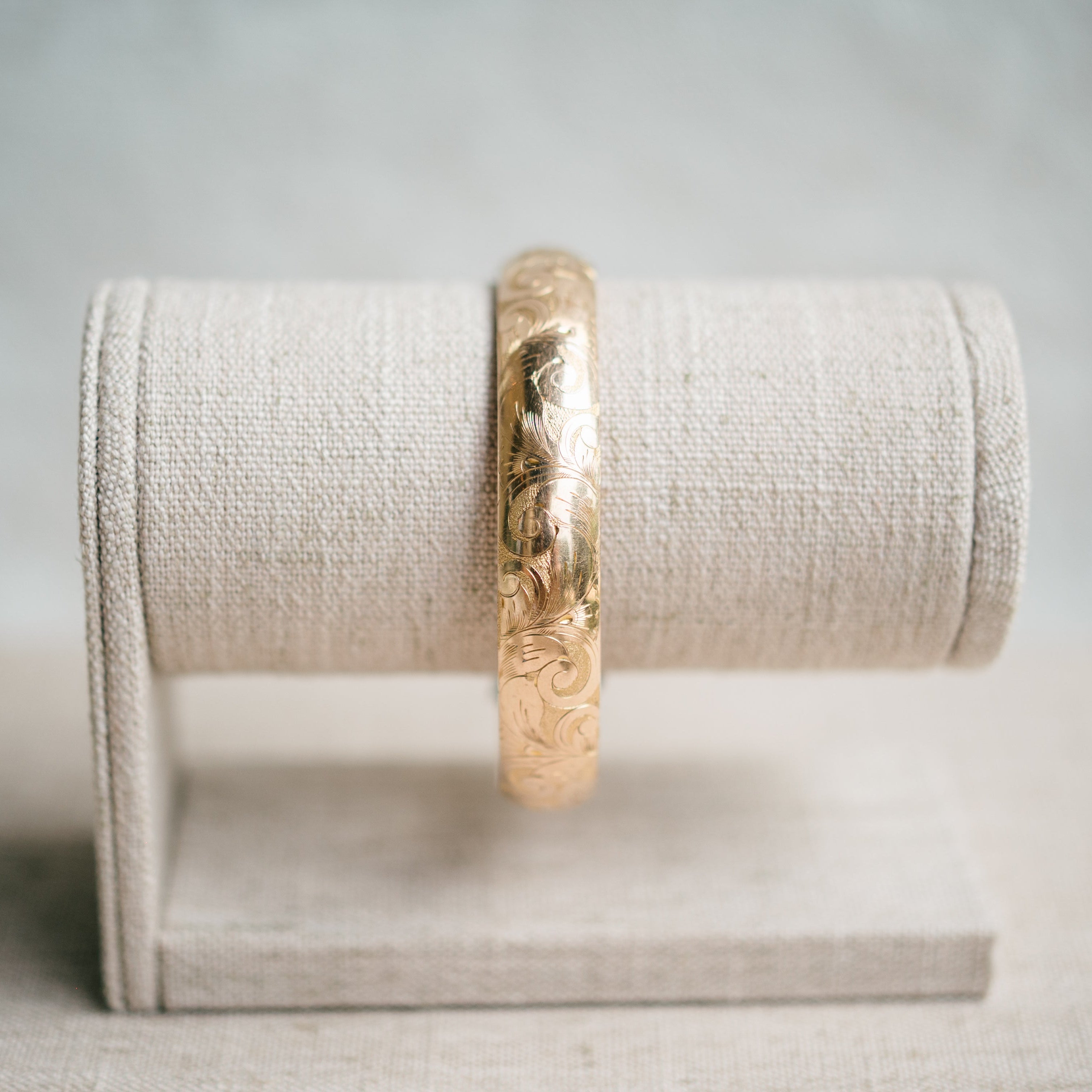 Victorian 11.8mm gold filled bangle with engraving