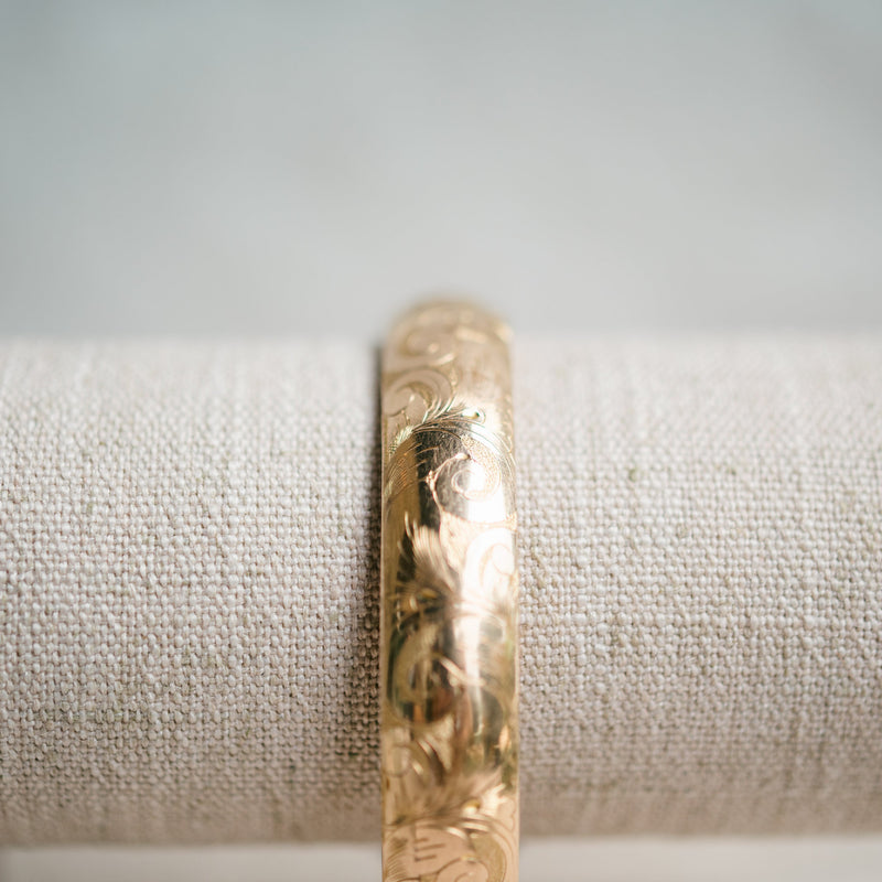 Victorian 11.8mm gold filled bangle with engraving