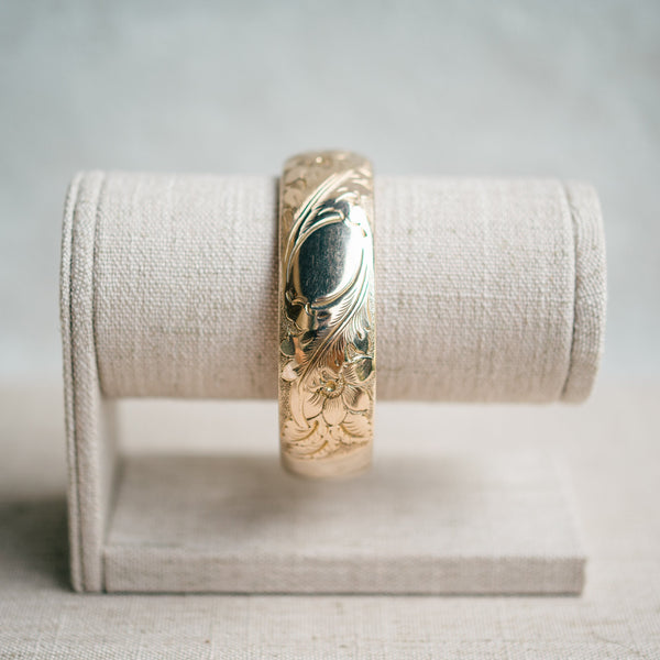 Victorian gold filled 19.4mm bangle with engraving