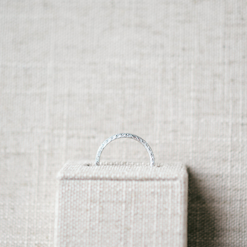 14k white gold diamond and blue sapphire band