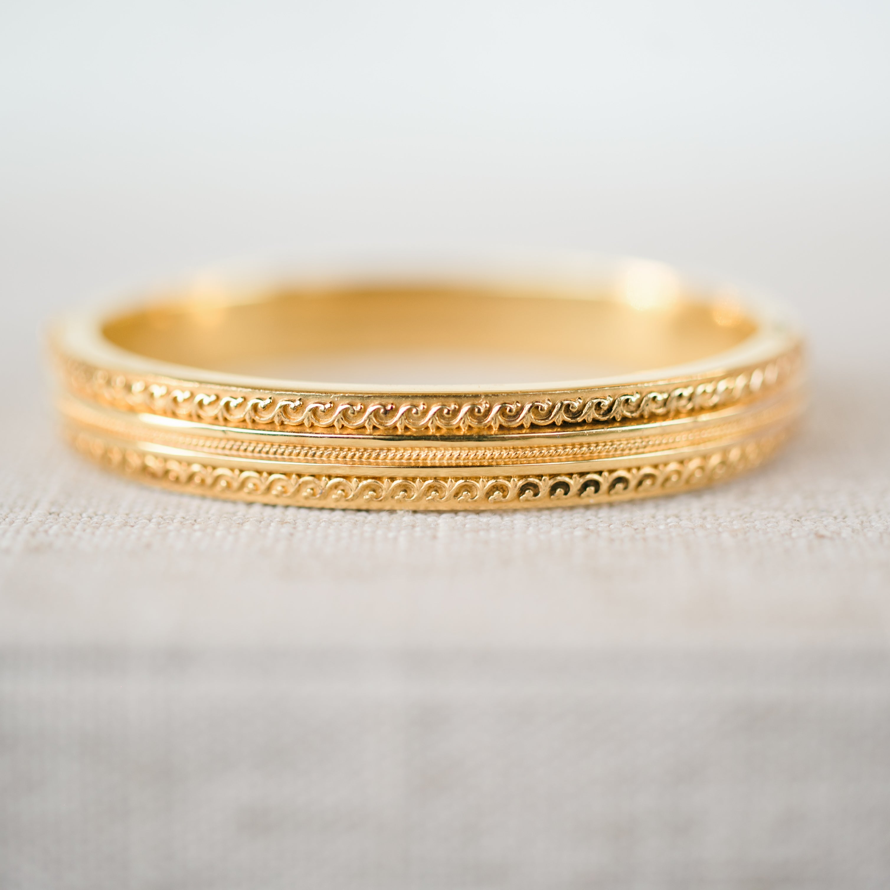14K Yellow gold  Oval Bangle