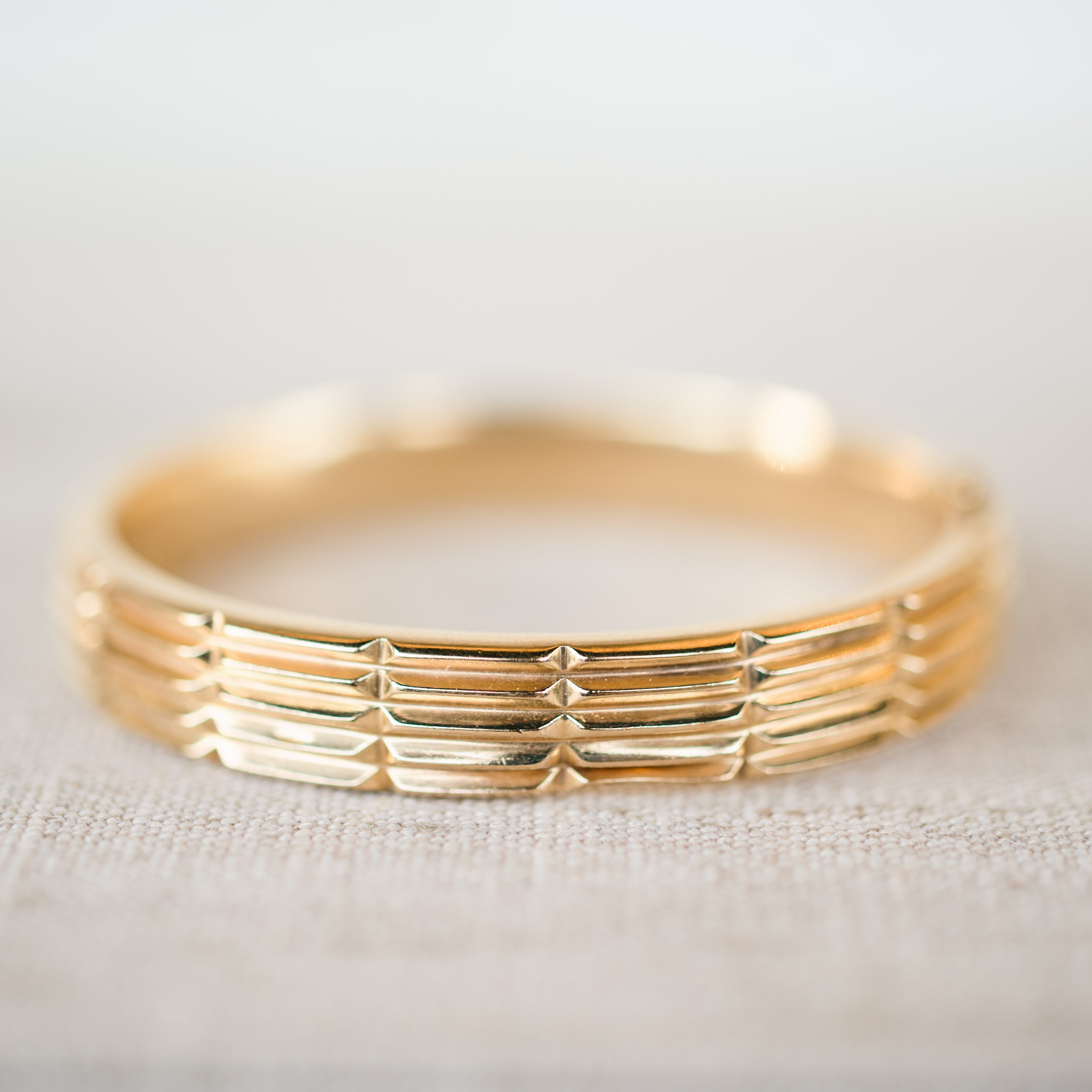 Ribbed 14k Gold Bangle
