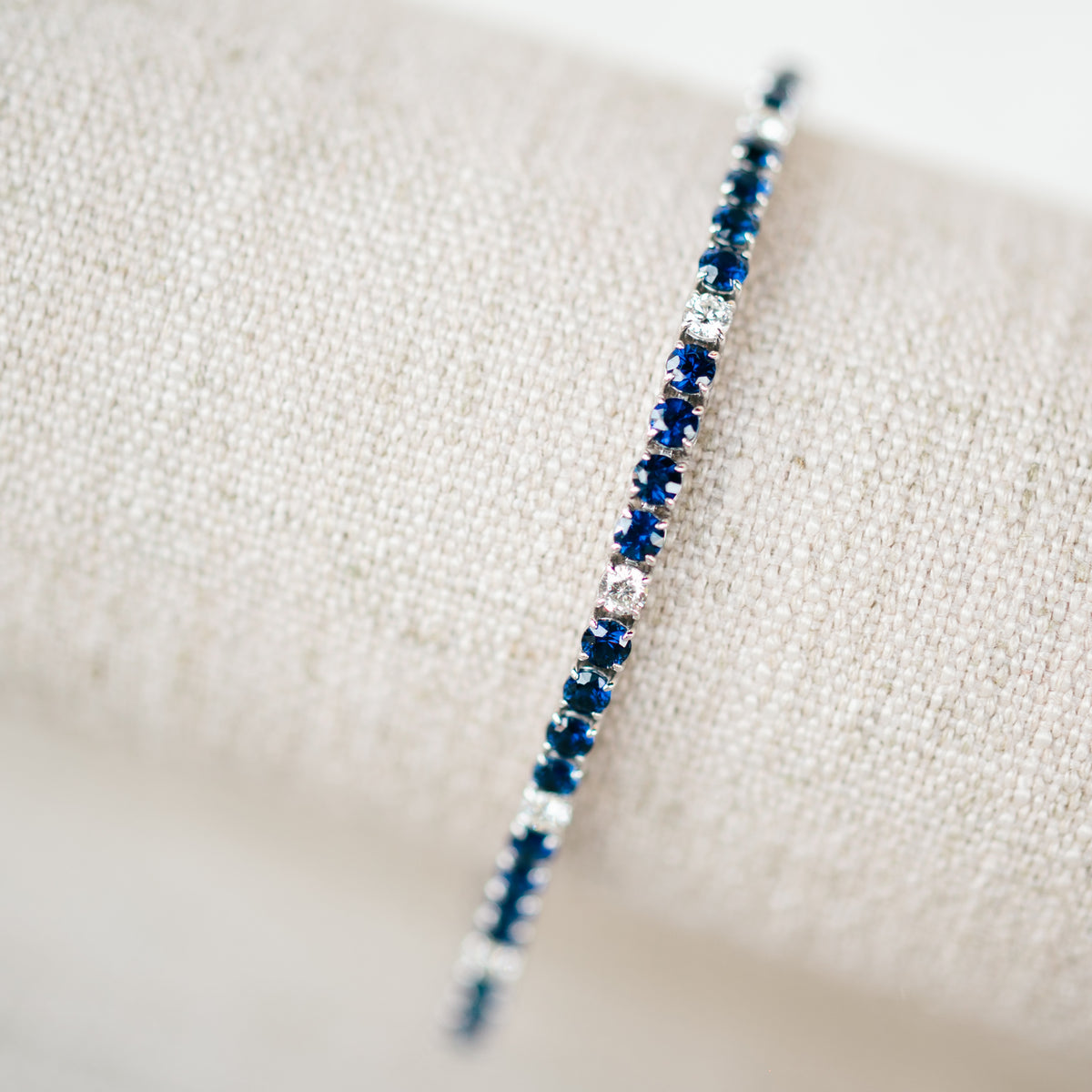 sapphire and diamond tennis bracelet