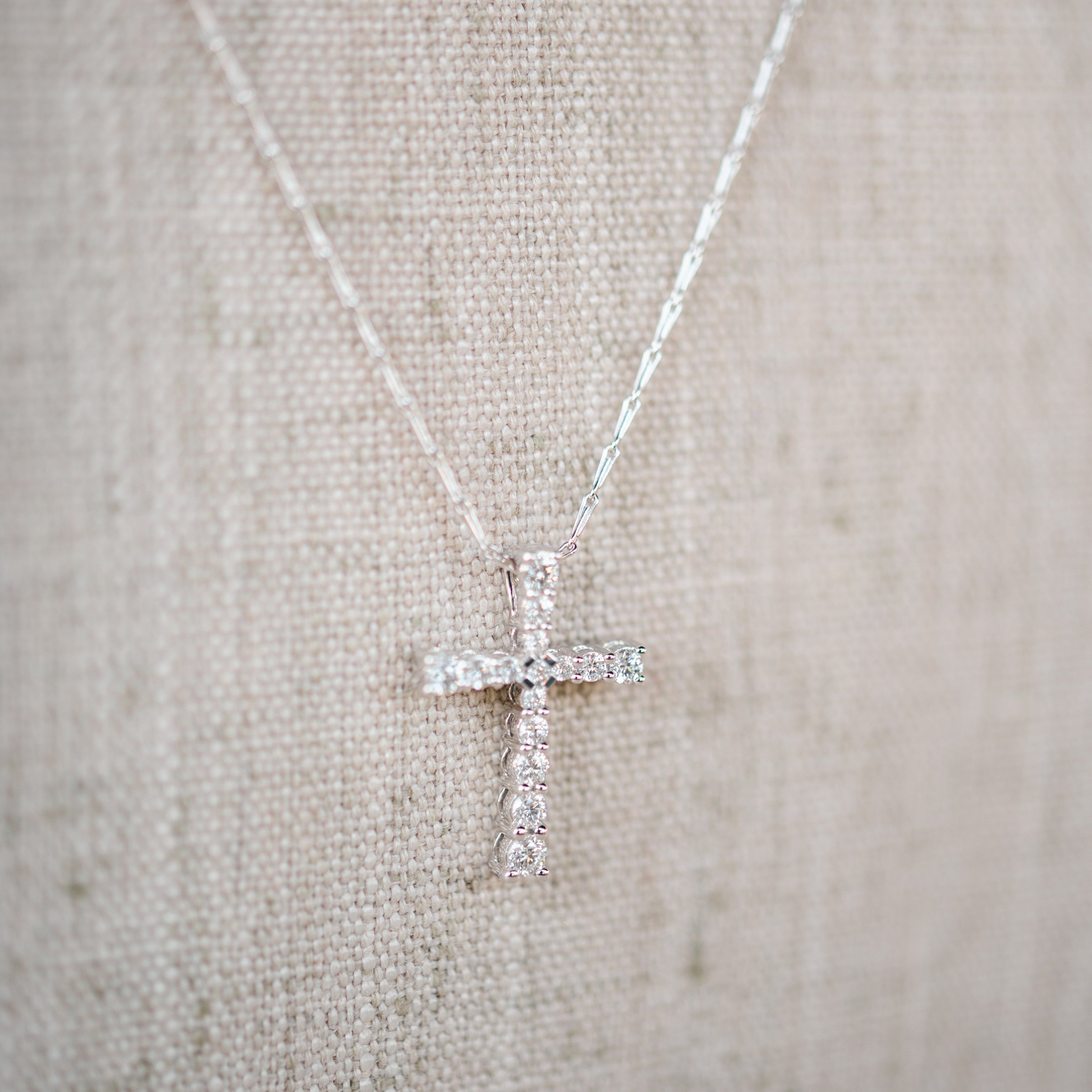 tapered diamond cross