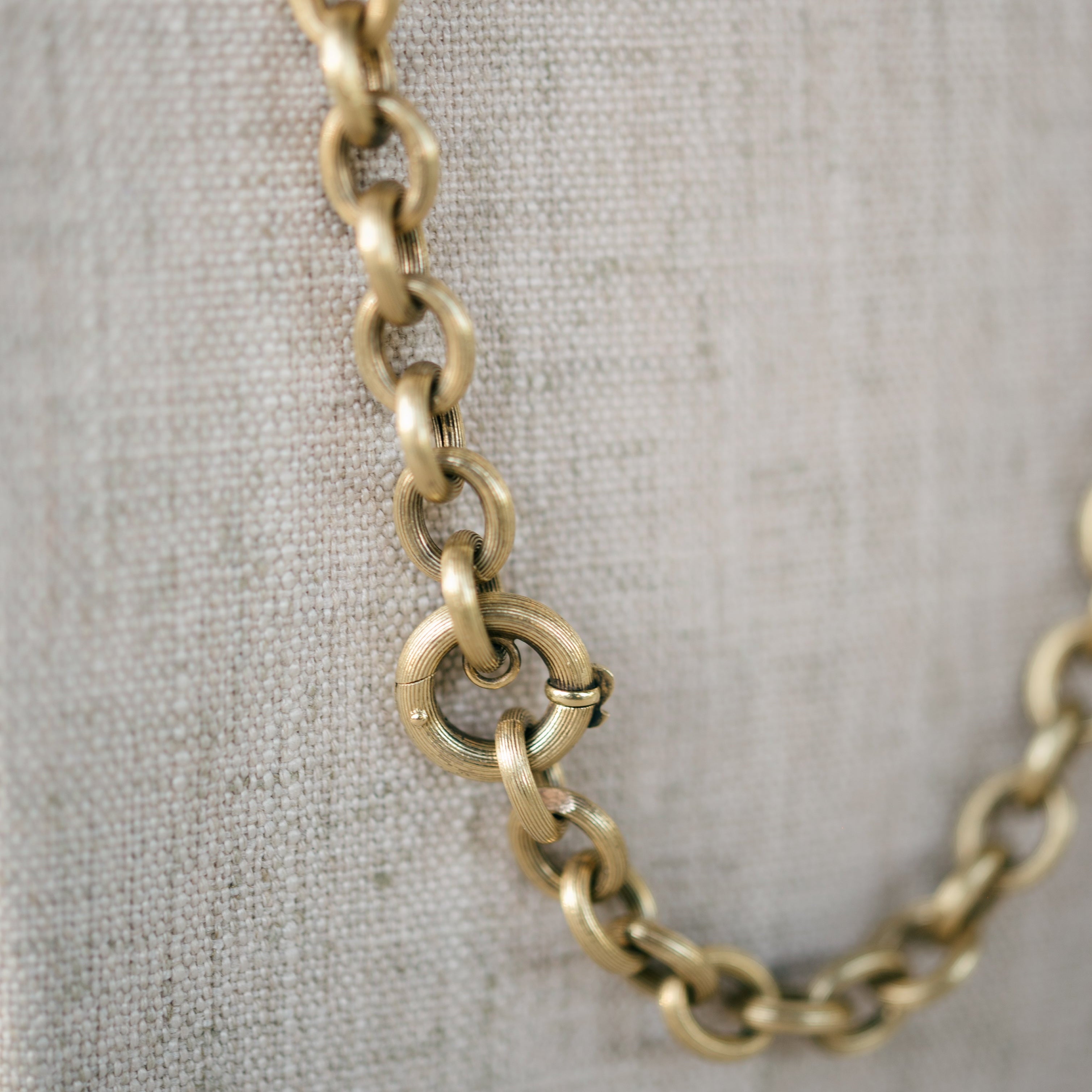 Yellow Gold Oval Link Chain