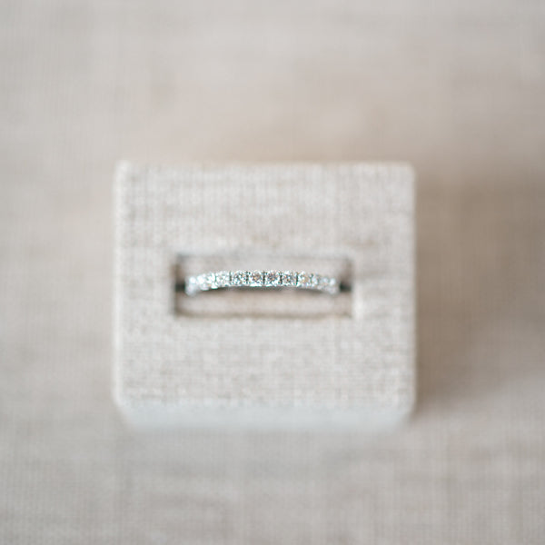 Diamond fish tail setting eternity band
