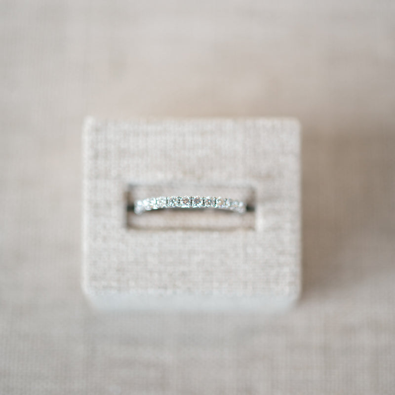 Diamond fish tail setting eternity band