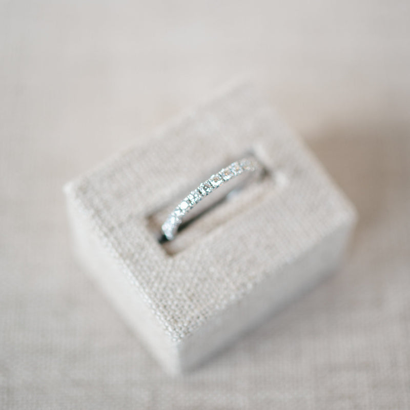 Diamond fish tail setting eternity band