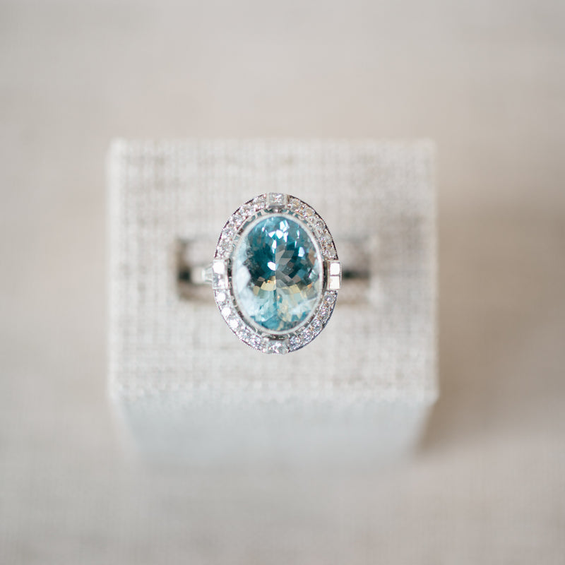 aquamarine and diamond platinum ring