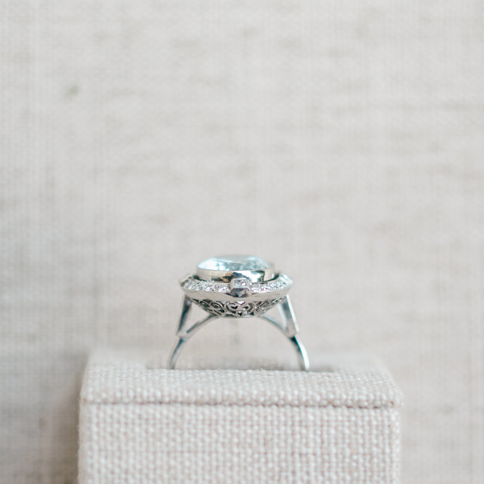 aquamarine and diamond platinum ring