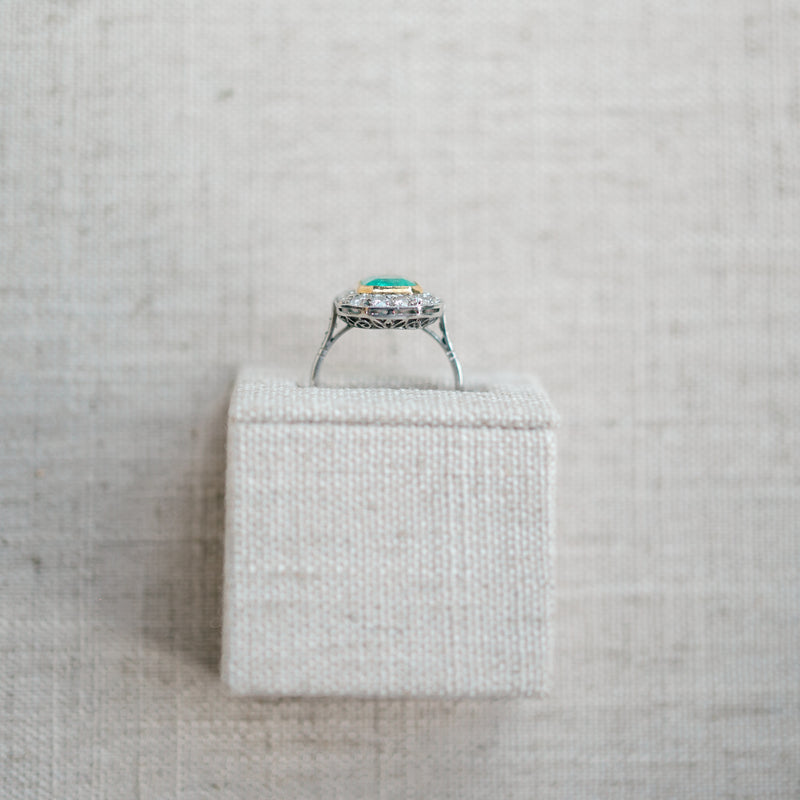 emerald and diamond ring