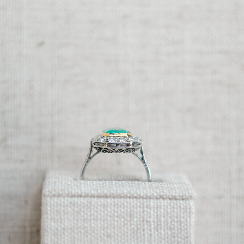 emerald and diamond ring