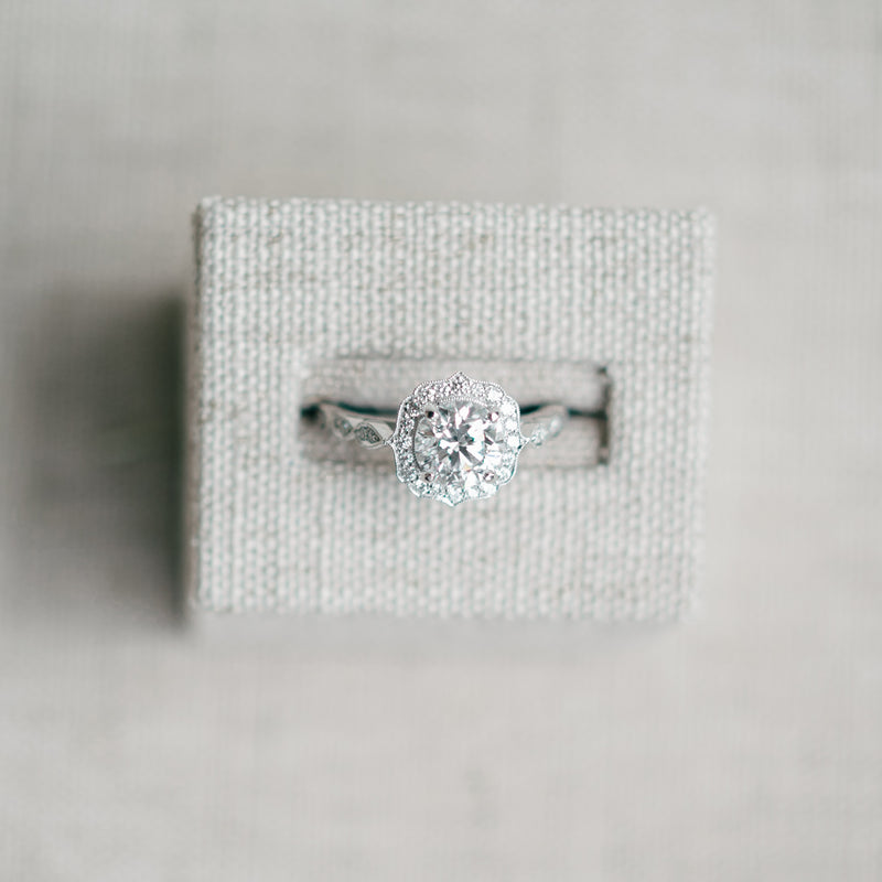 White Gold Vintage Inspired Diamond Halo Round Semi Mount