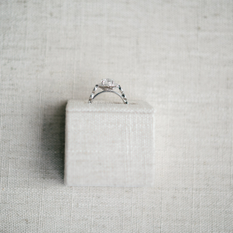 White Gold Vintage Inspired Diamond Halo Round Semi Mount