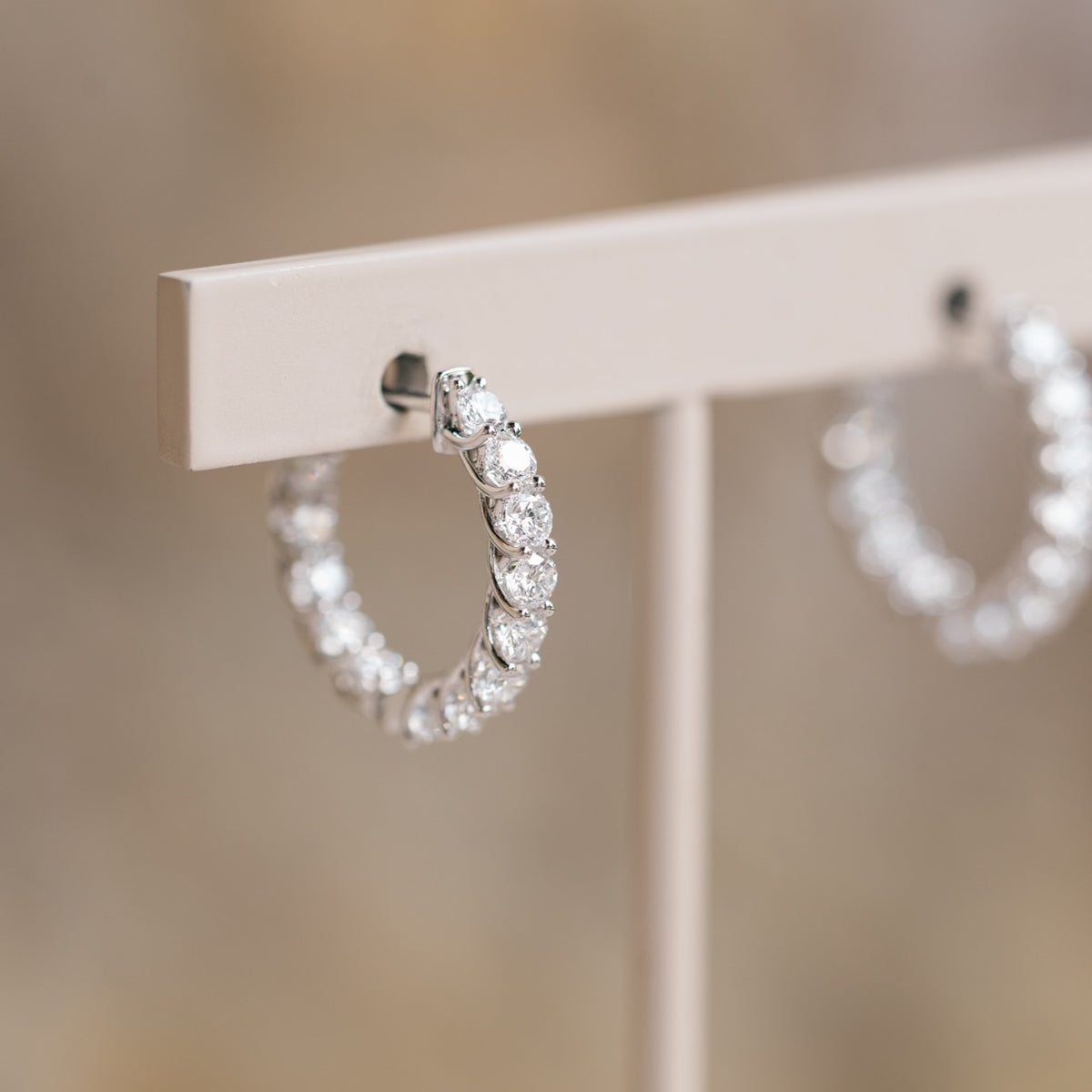 Dorothy Hoops, white gold
