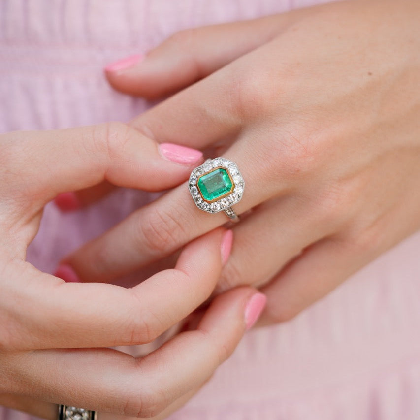 emerald and diamond ring