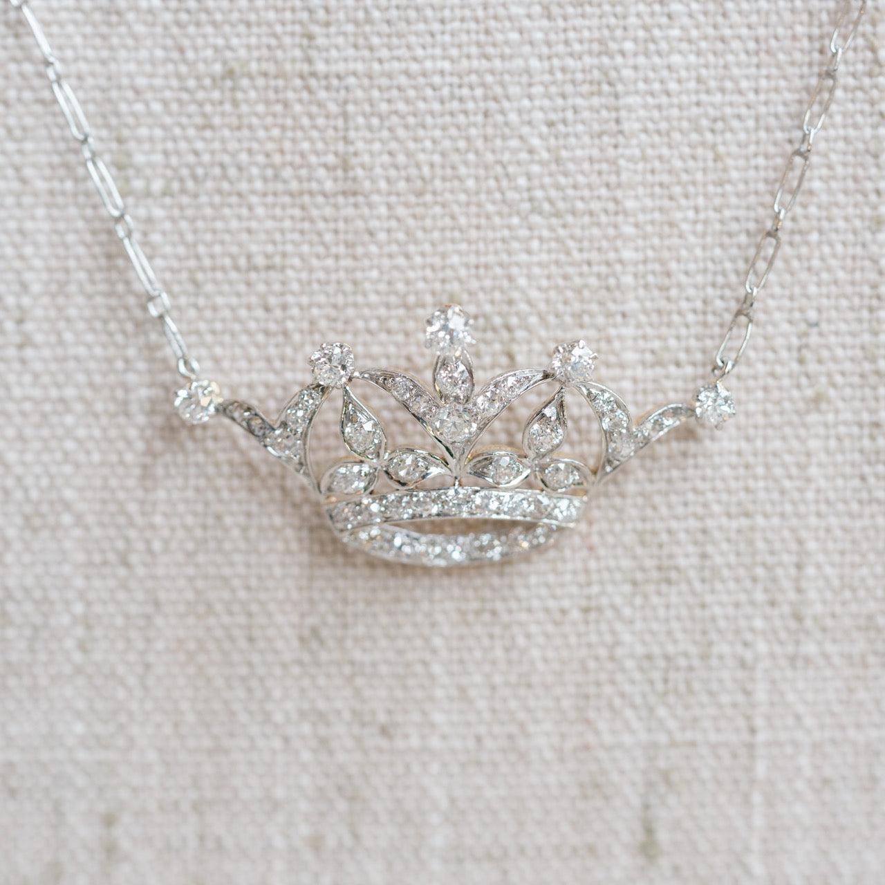 diamond crown necklace