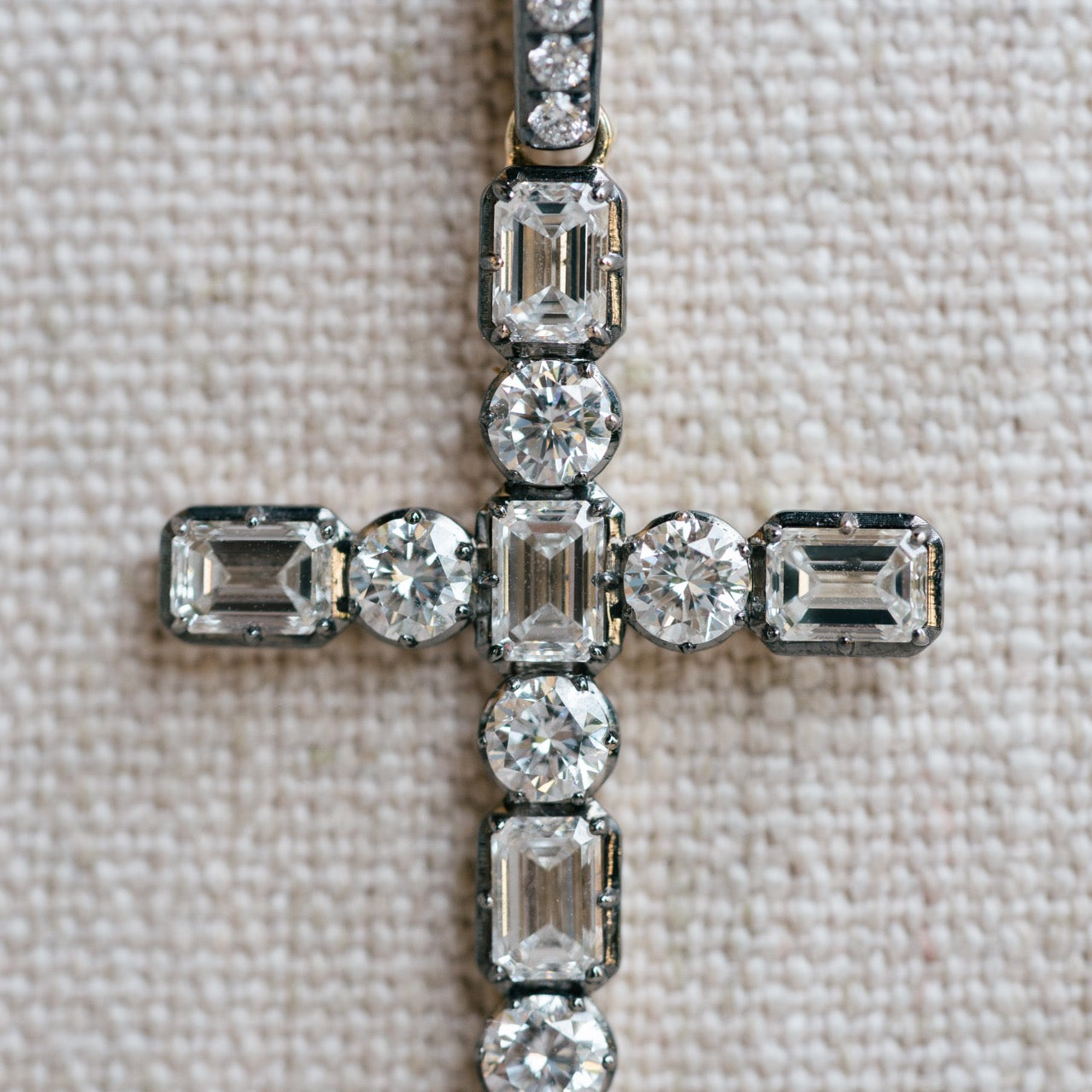 Georgian inspired diamond cross