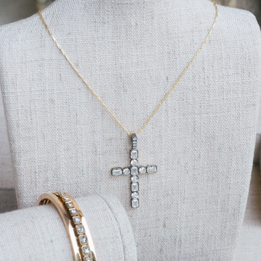 Georgian inspired diamond cross