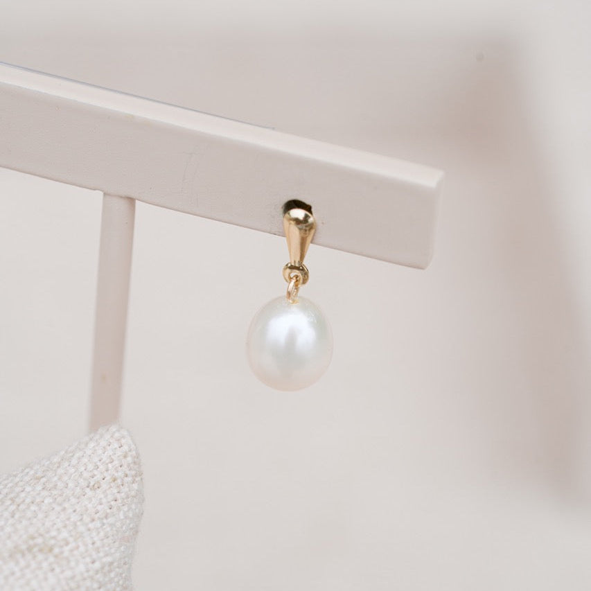 pearl dangle earrings