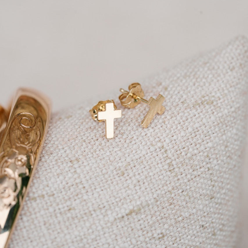 14k yellow gold cross earrings