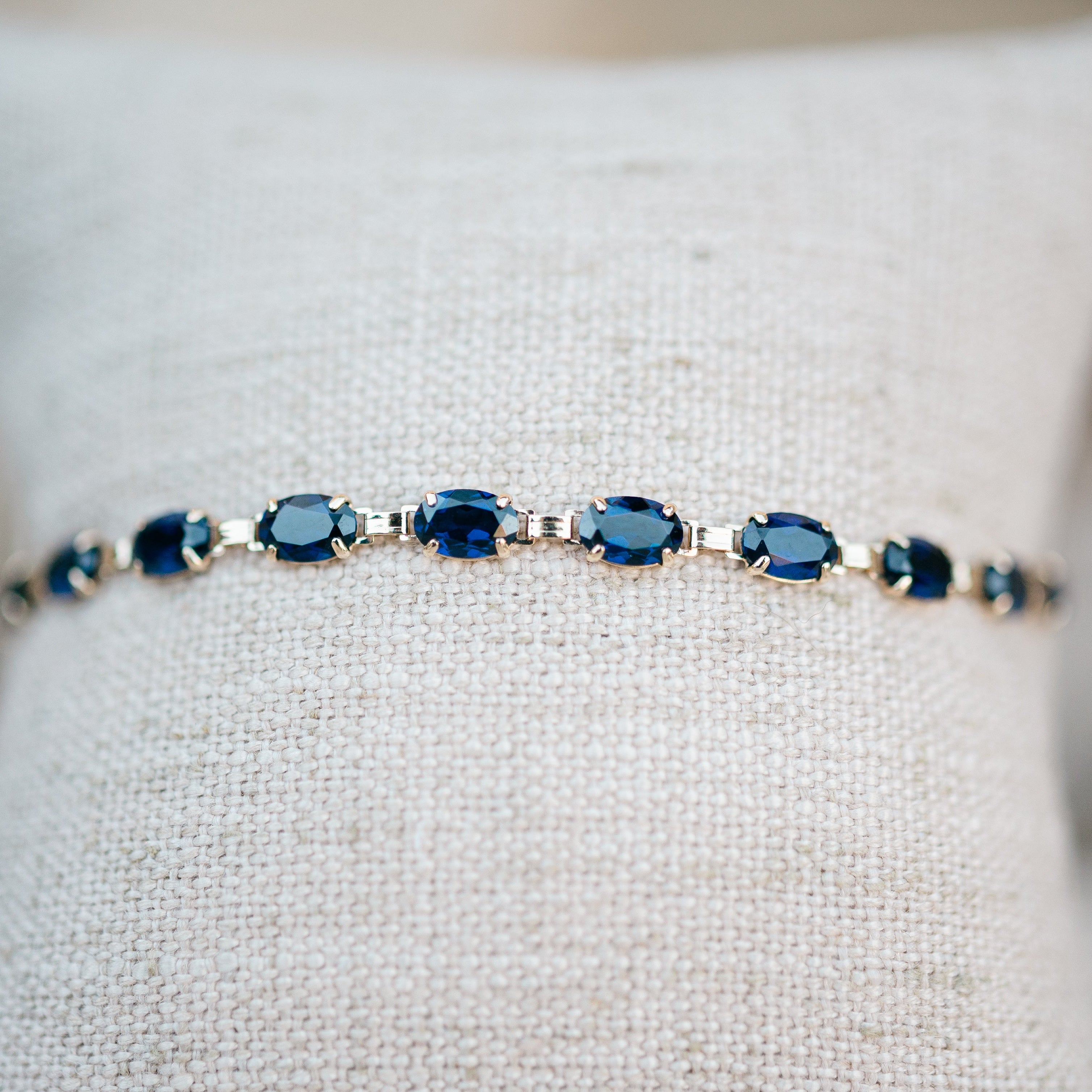 Sapphire line bracelet