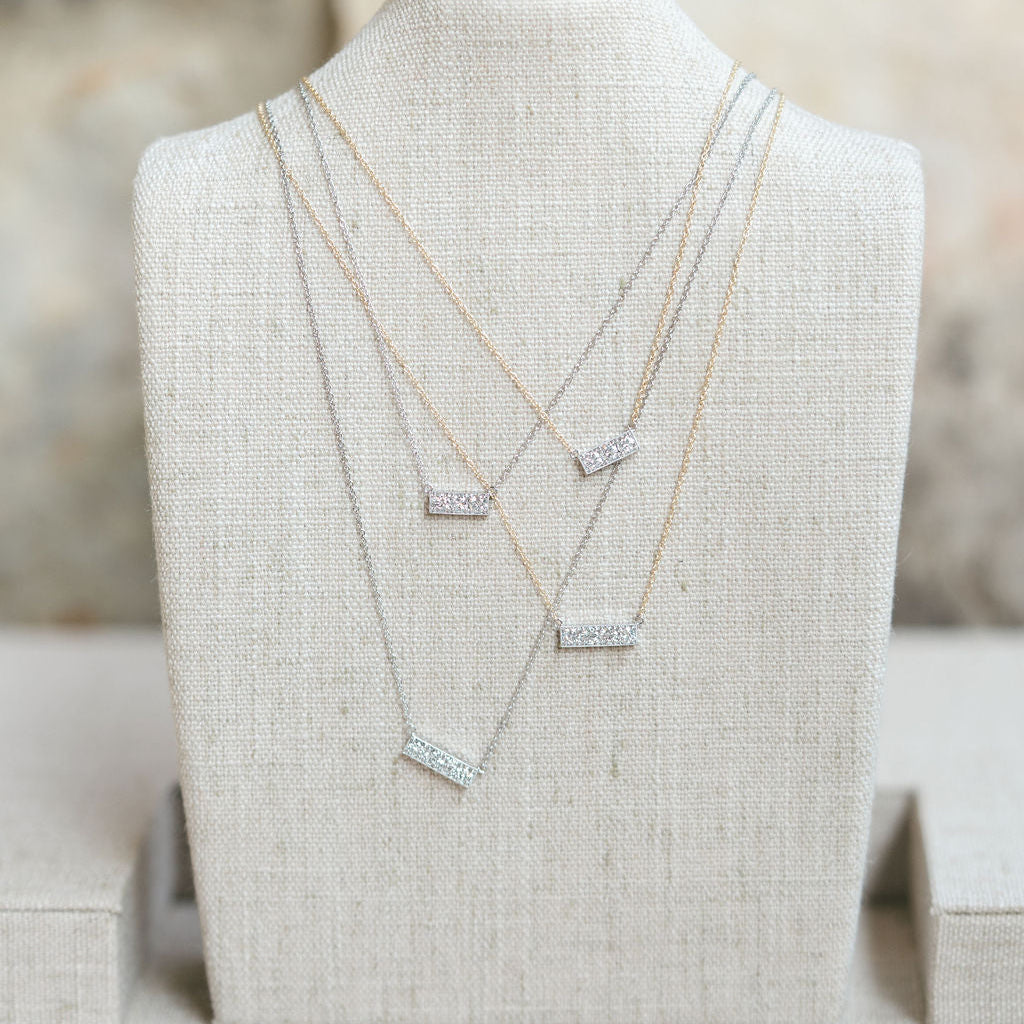 Stella necklace, yellow gold