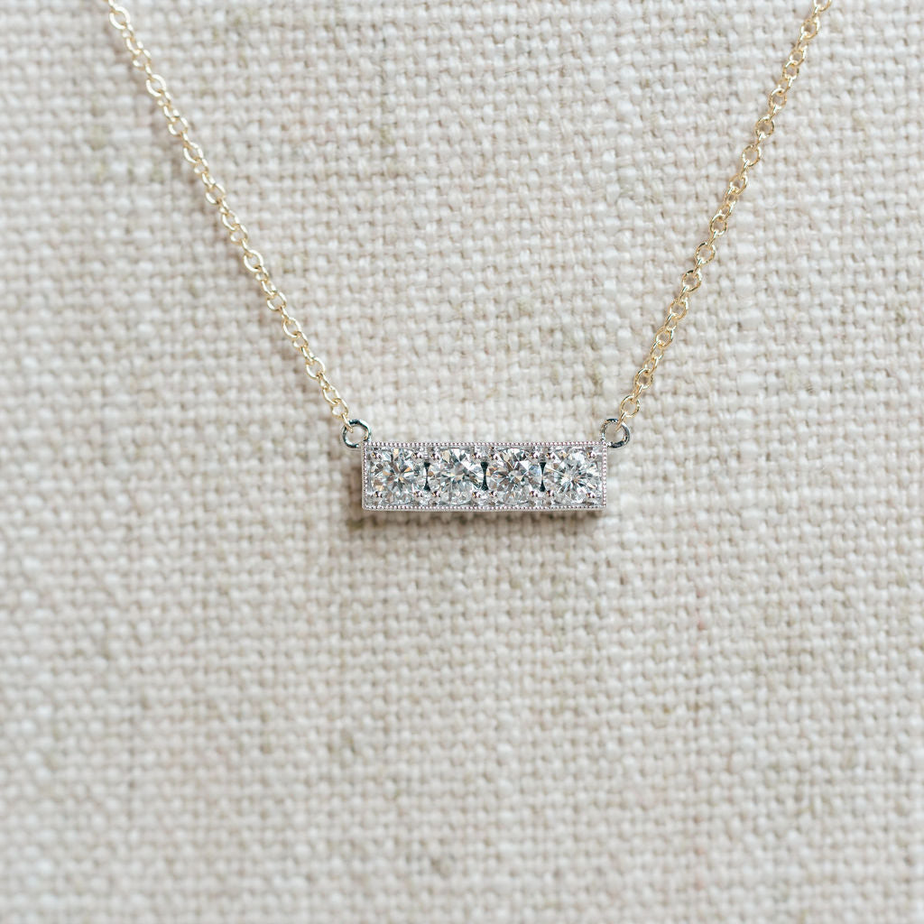 Stella necklace, yellow gold